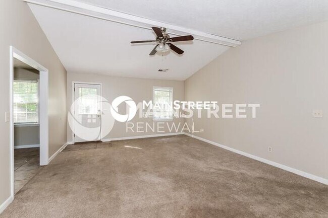 Building Photo - 3 Bedroom Pet-Friendly Home in Covington, ...