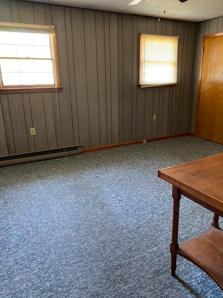 Building Photo - 2683 Apple Way