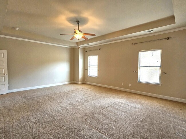 Building Photo - 10563 Naramore Ln