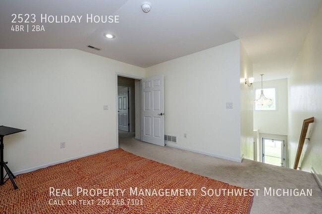 Building Photo - 2523 Holiday House Rd