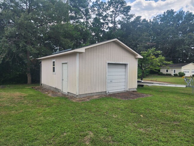 Building Photo - 509 W Wilson Creek Dr