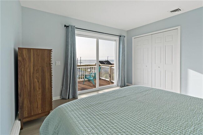 Building Photo - 11 Defelice Rd