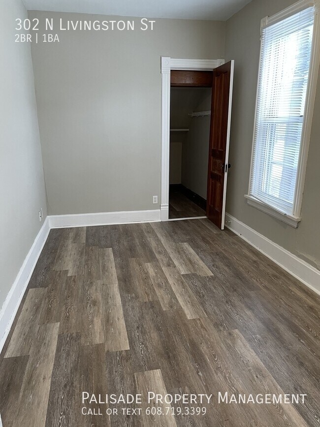 Building Photo - 302 N Livingston St