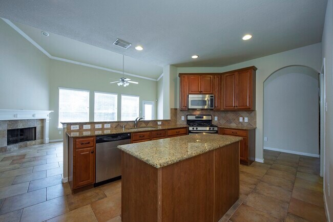 Building Photo - 46 N Planchard Cir