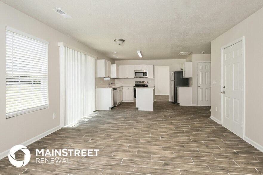 Building Photo - 4078 Clovelly Dr