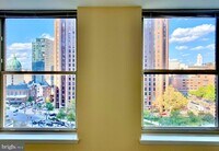 Building Photo - 1600 Arch St