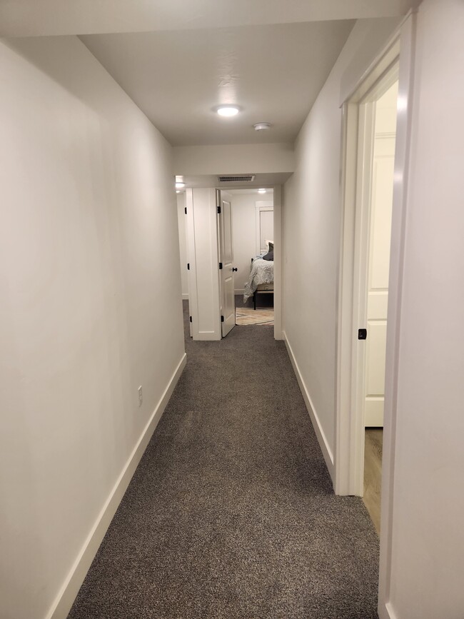 Hallway - 639 S 340 E