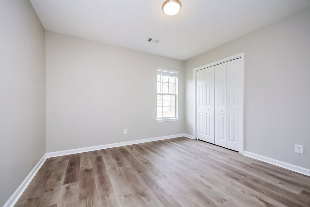 Building Photo - 192 River View Ct