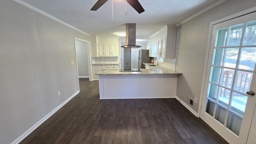 Building Photo - 4270 E Hamill Dr