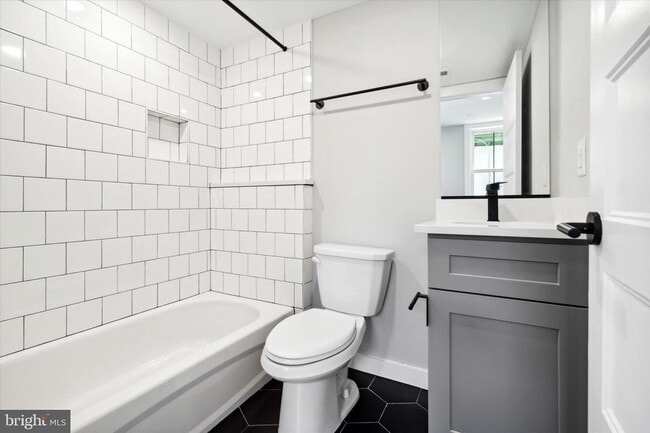 Building Photo - 3519 Hamilton St