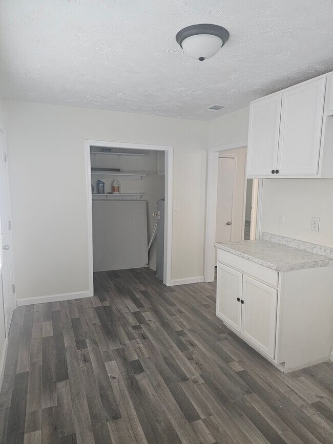 Building Photo - Totally remodeled 2BR