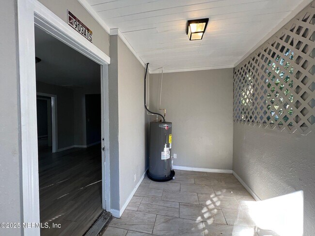 Building Photo - 3343 Nolan St