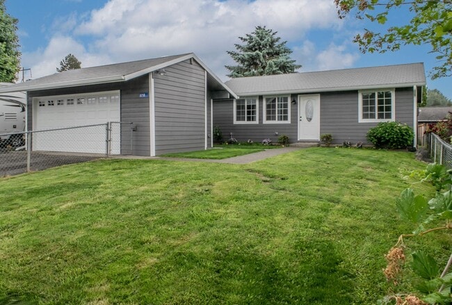 Primary Photo - Fully remodeled & move in ready 3 bed 1 ba...