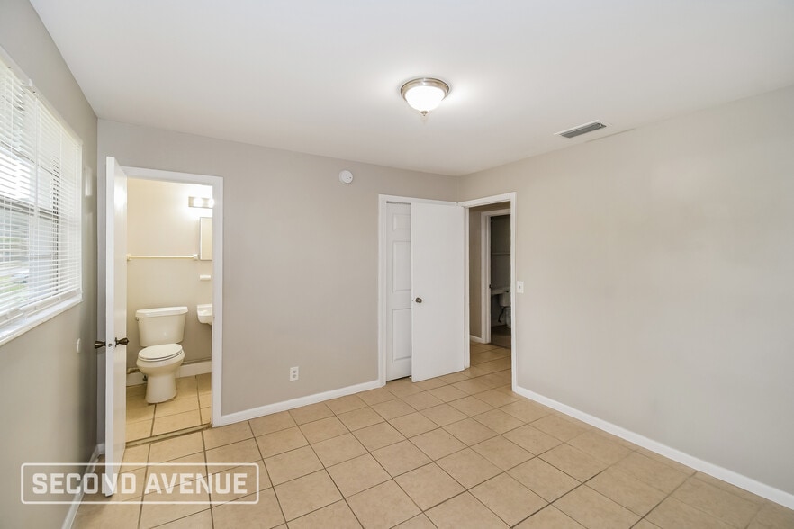 Building Photo - 4508 Tango Ln W