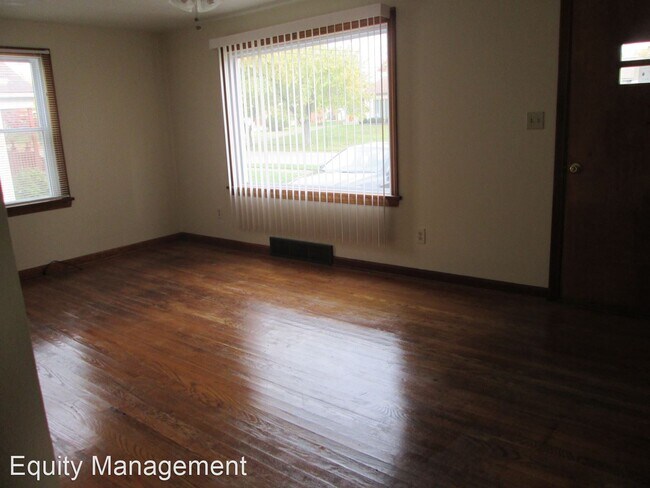 Building Photo - 2 br, 1 bath House - 820 Lincoln