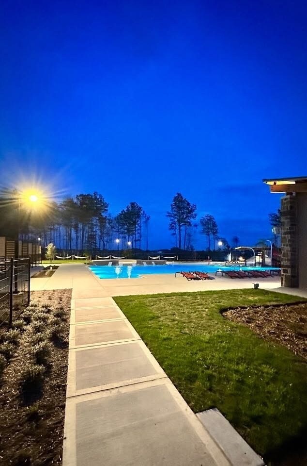 Building Photo - 16527 Pine Arrow Dr