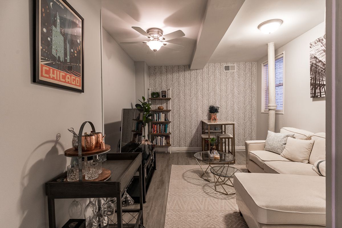 Building Photo - 7531 N Seeley Ave