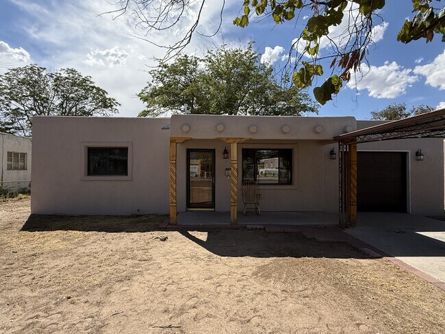 Building Photo - 2729 Bel Air Dr NE