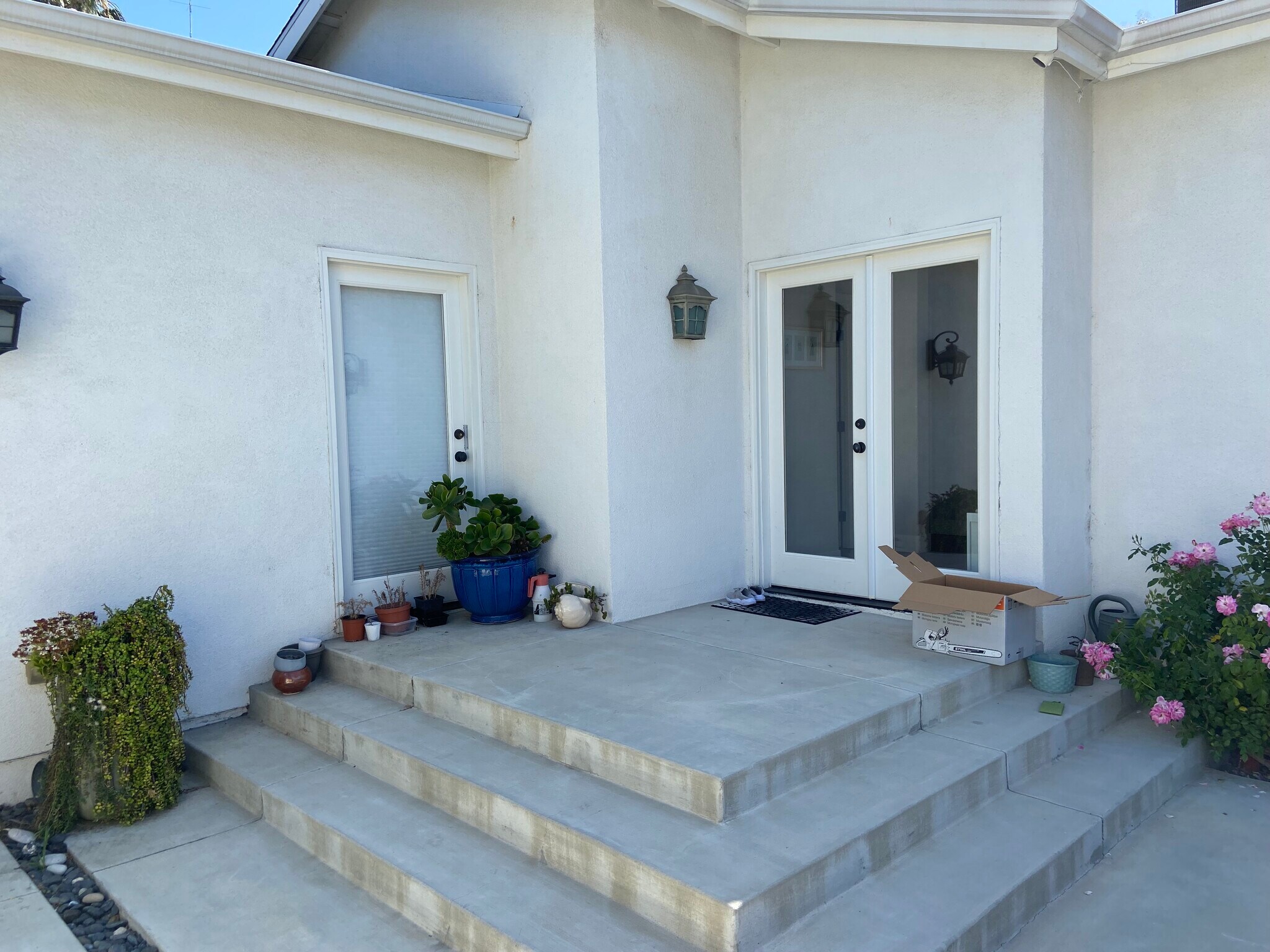 Building Photo - 4470 Stansbury Ave