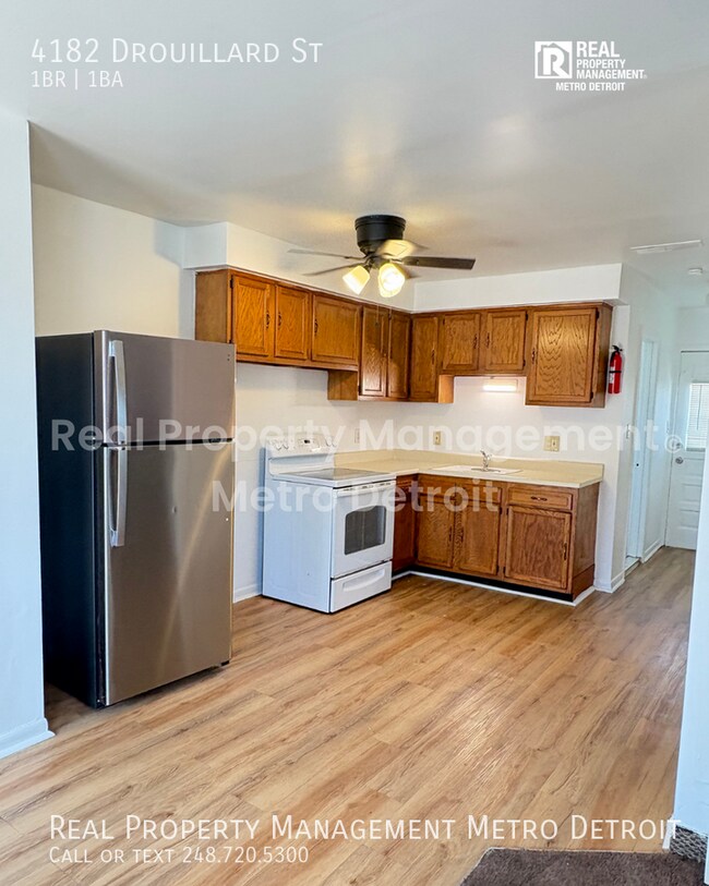 Building Photo - 4182 Drouillard St