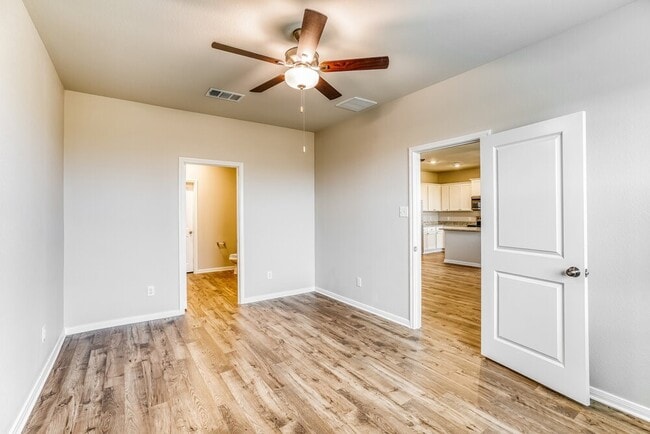 Building Photo - 7531 Tipton Meadow Way