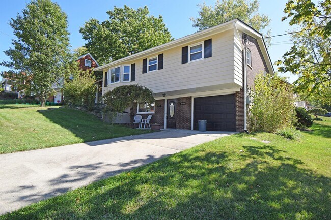 Building Photo - 1800 Keith Dr