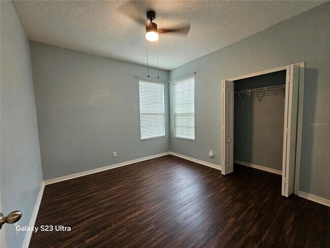 Building Photo - 9852 Bridgeton Dr