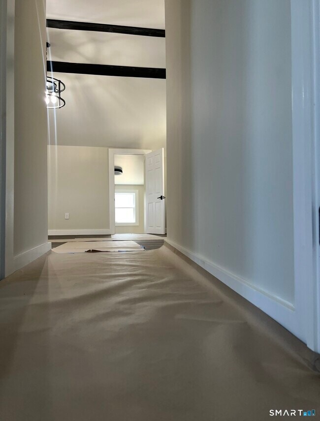 Building Photo - 22 Hemlock Trail