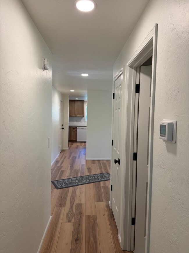 Building Photo - Updated 3 bedroom 2 bath home in a great neighborhood!