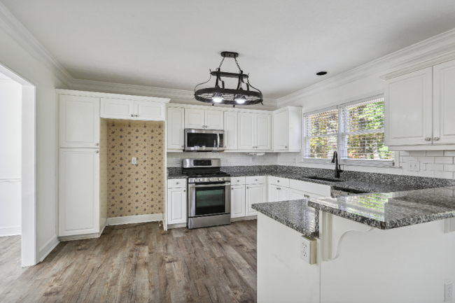 Building Photo - 1351 Hearthstone Way NW