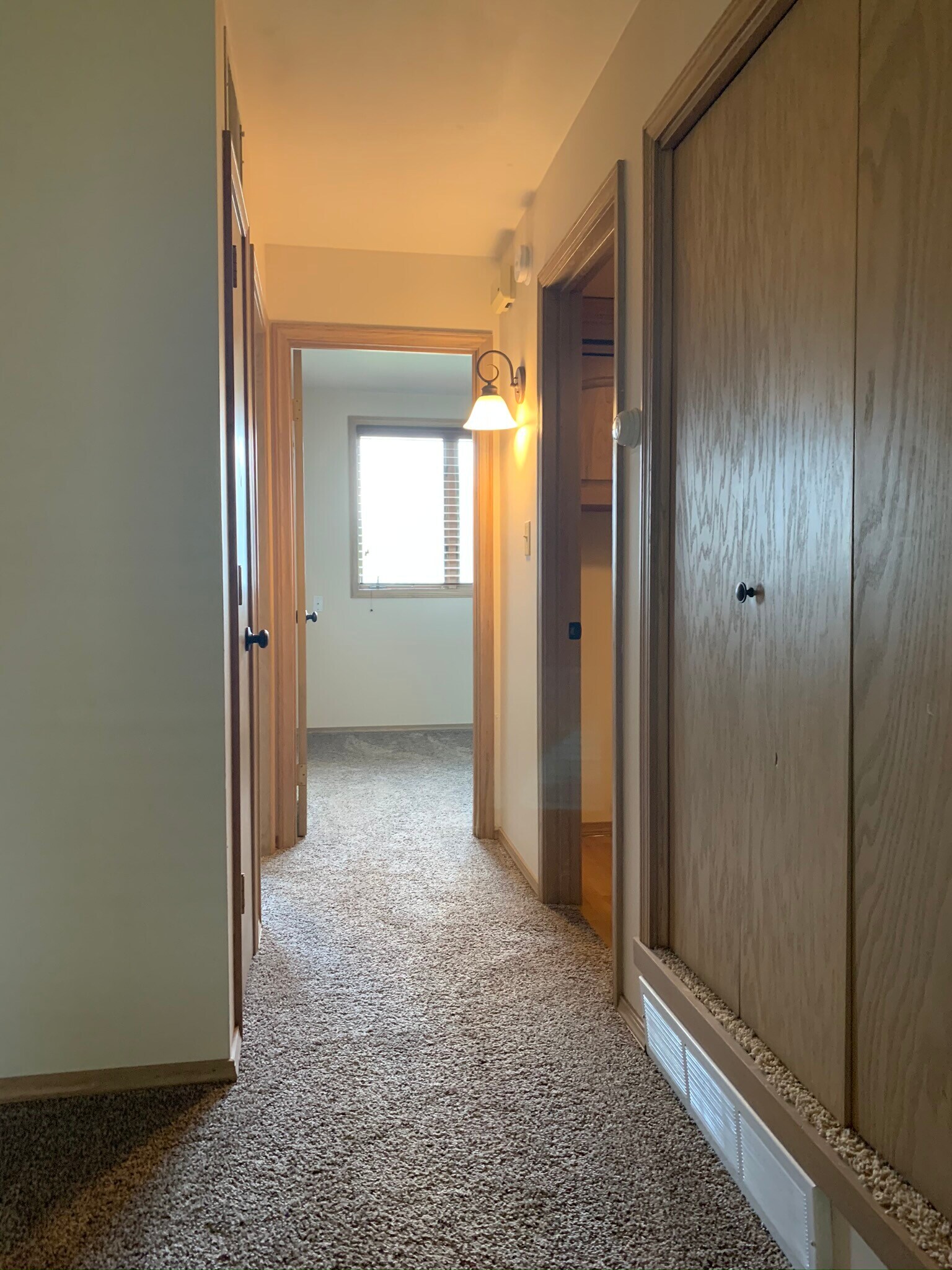 Building Photo - 1608 Sand Ct
