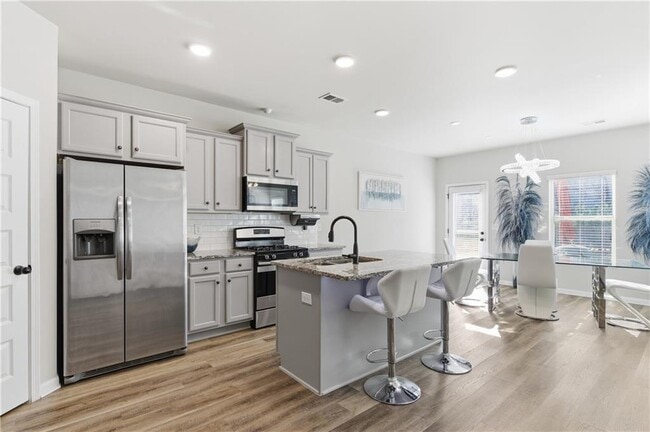 Building Photo - 4958 Zoya Ct