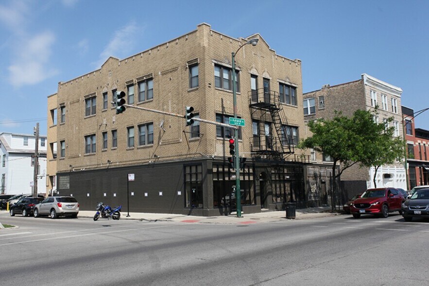Primary Photo - 1400 N Ashland Ave