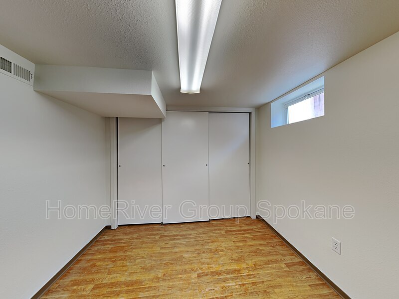 Building Photo - 2214 W Buckeye Ave