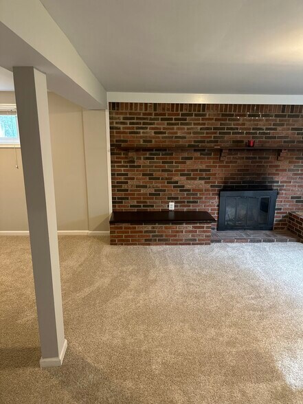 Building Photo - 1306 Shady Glen Dr