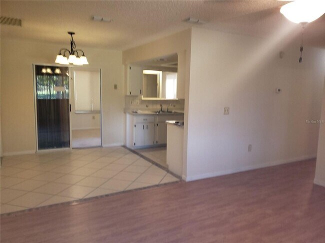 Building Photo - 10911 SW 86th Ct