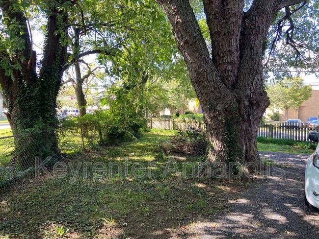 Building Photo - 1019 President St