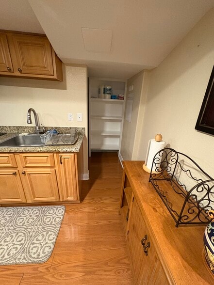 Pantry & Refrigerator - 11666 Osceola St