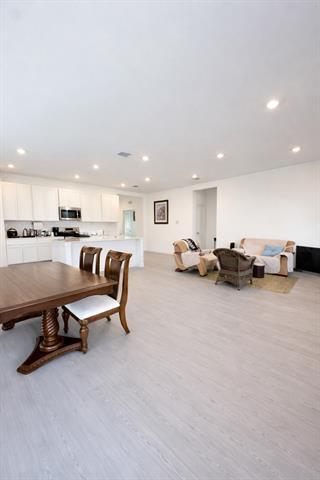 Building Photo - 1309 Francesca Dr