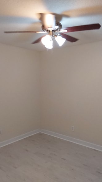 Building Photo - 6650 Grapeland Trail