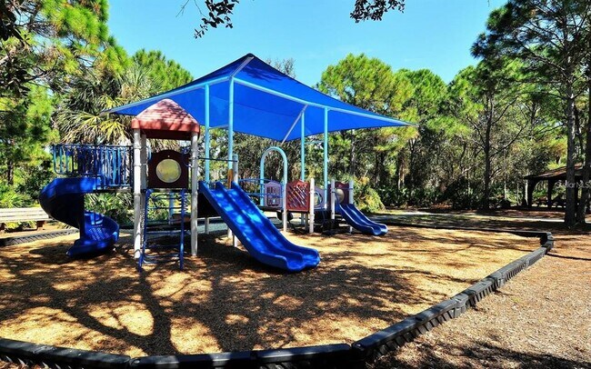 Building Photo - 4140 Central Sarasota Pkwy