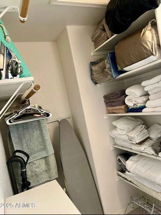 Building Photo - 16750 E Westby Dr