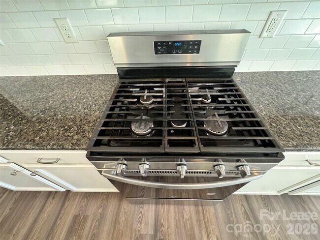 Building Photo - 1007 Maylen Trce