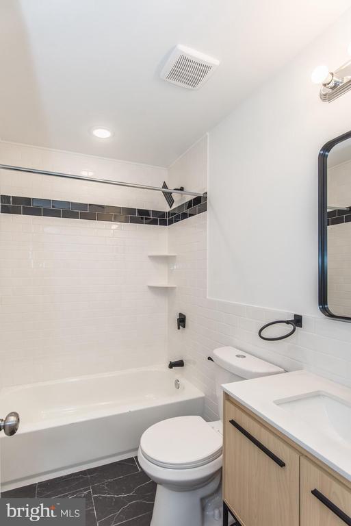 Building Photo - 315 N Preston St