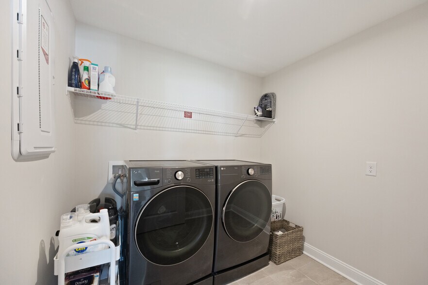 Building Photo - 268 Heron Creek Dr