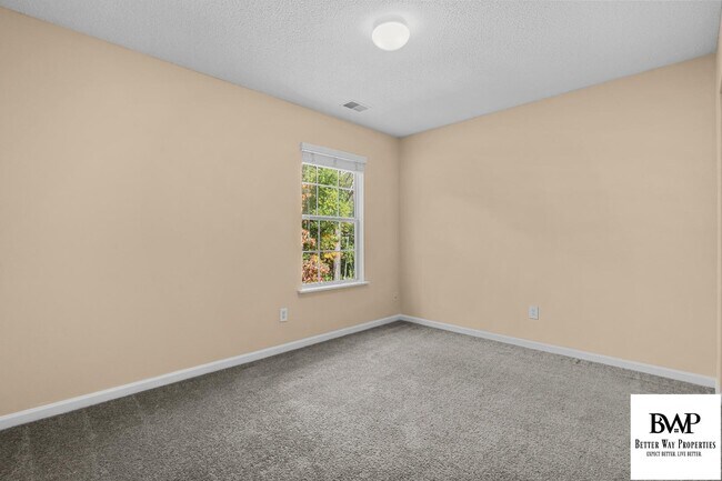 Building Photo - 233 Rosebrook Dr