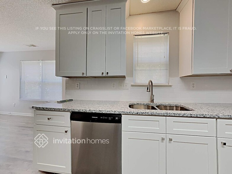 Building Photo - 6110 Sid Crane Dr