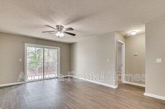 Building Photo - 3004 Strickland Ct