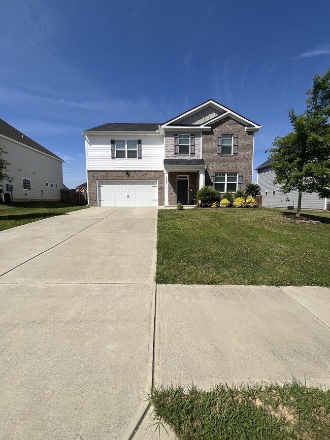 Primary Photo - 1323 Weedon Dr