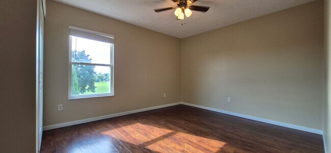 Building Photo - 2999 Iowa Ct